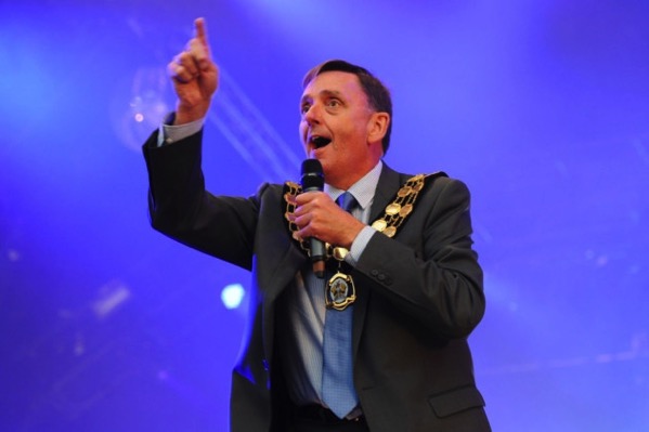 Sir Robin has a vision